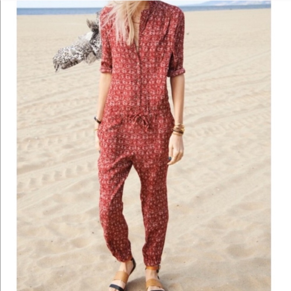 Sz L (3) Maison scotch red printed jumpsuit